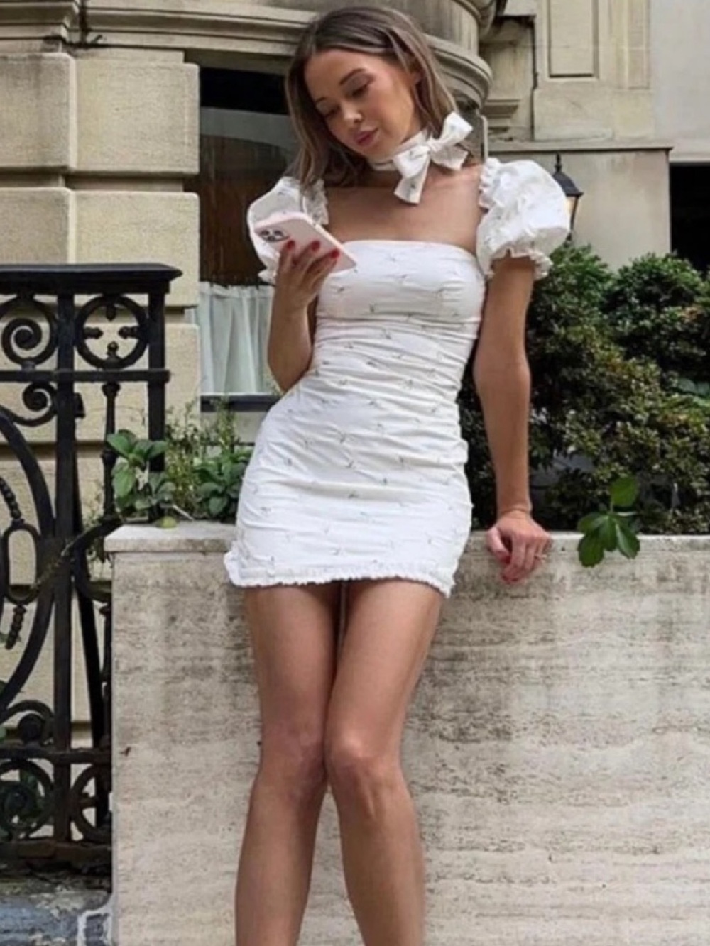 The bar puff sleeve set with neck tie